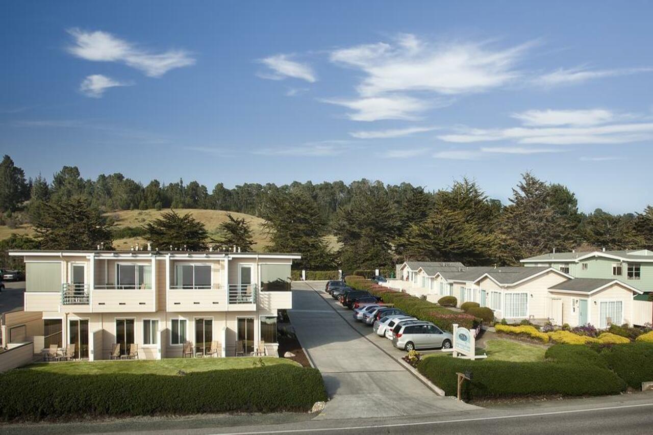 Cambria Landing Inn And Suites Esterno foto