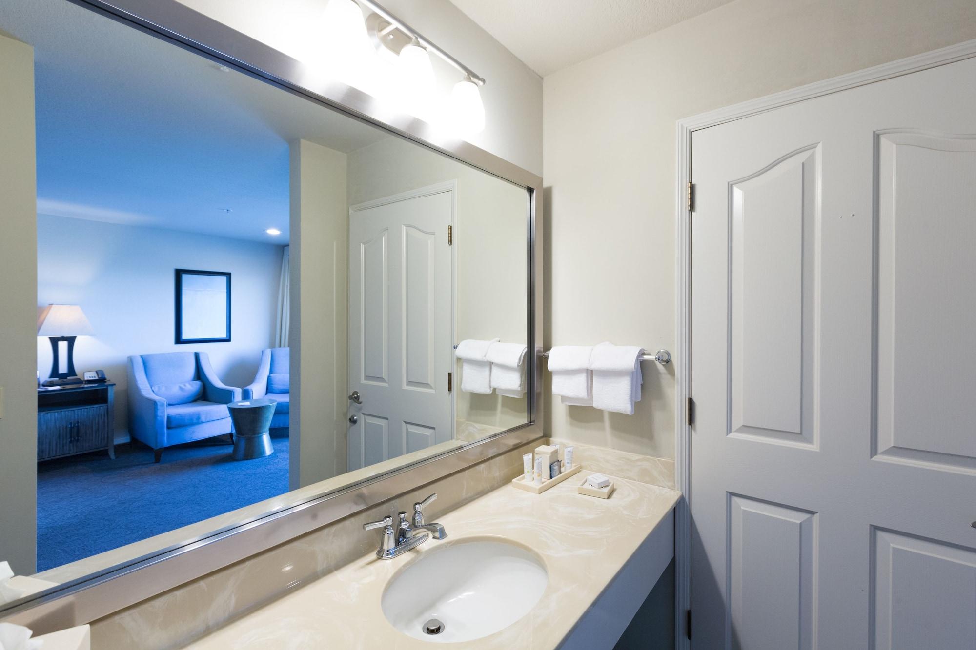 Cambria Landing Inn And Suites Esterno foto