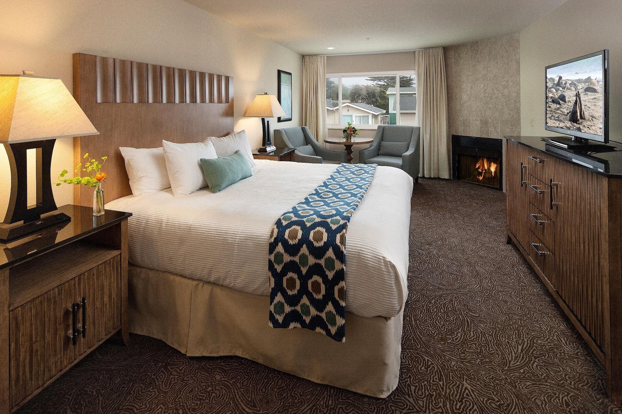 Cambria Landing Inn And Suites Esterno foto