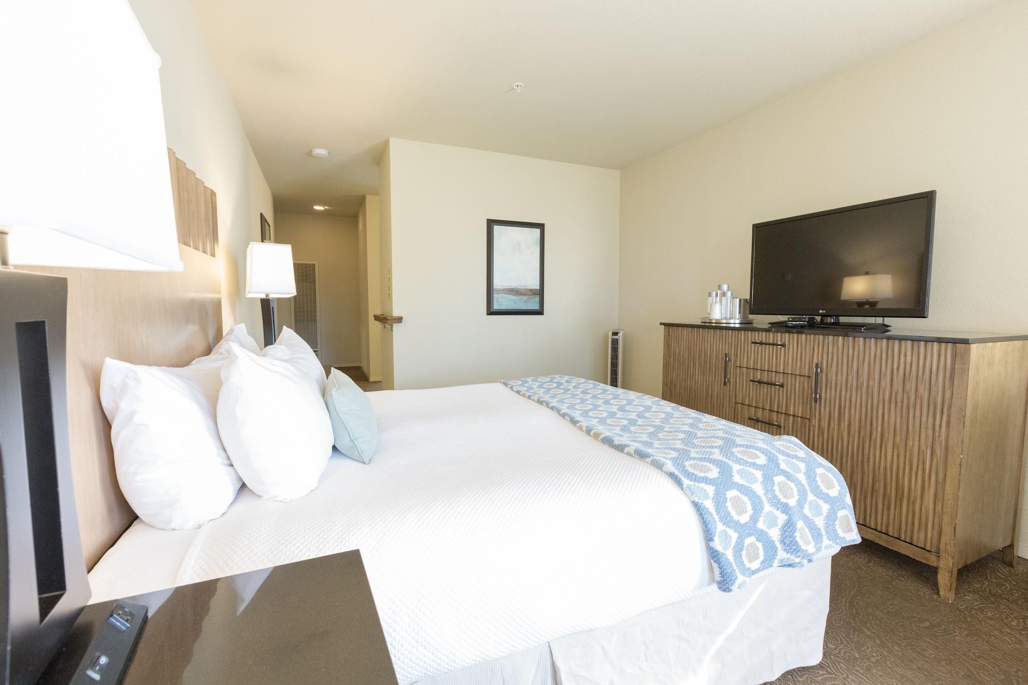 Cambria Landing Inn And Suites Esterno foto