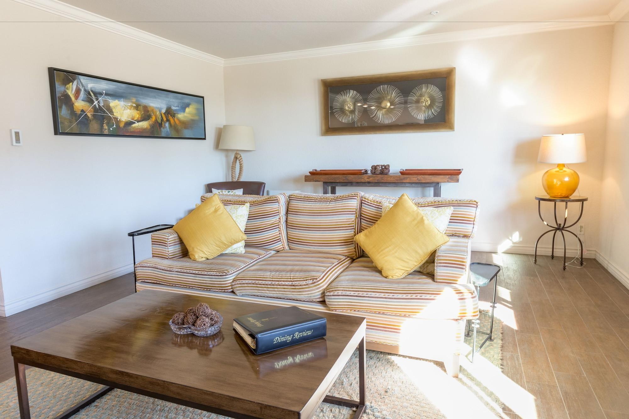 Cambria Landing Inn And Suites Esterno foto