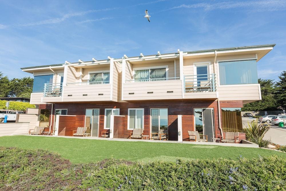 Cambria Landing Inn And Suites Esterno foto