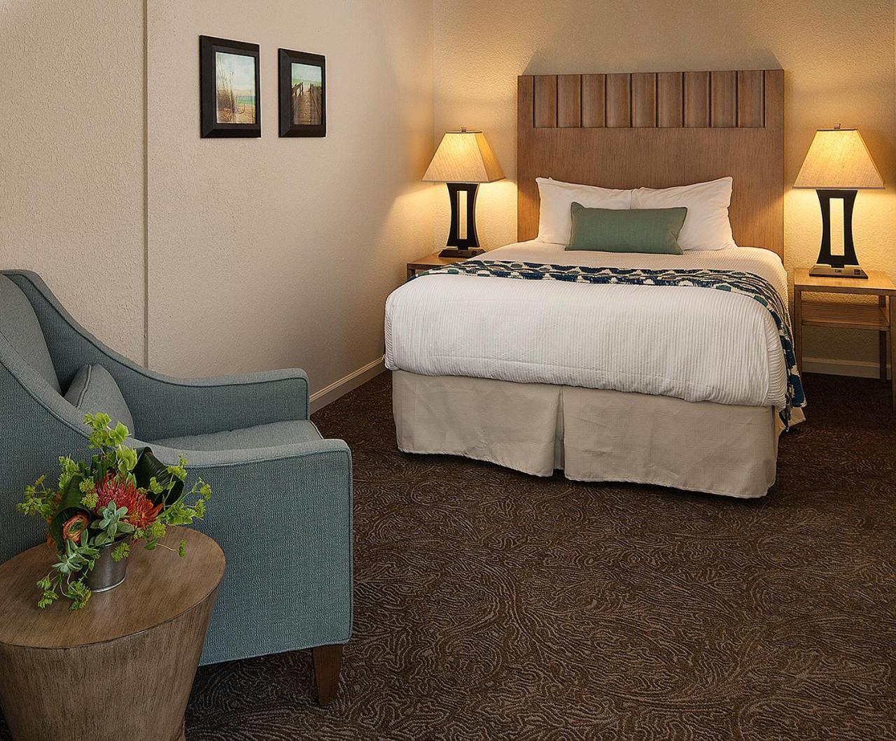 Cambria Landing Inn And Suites Esterno foto