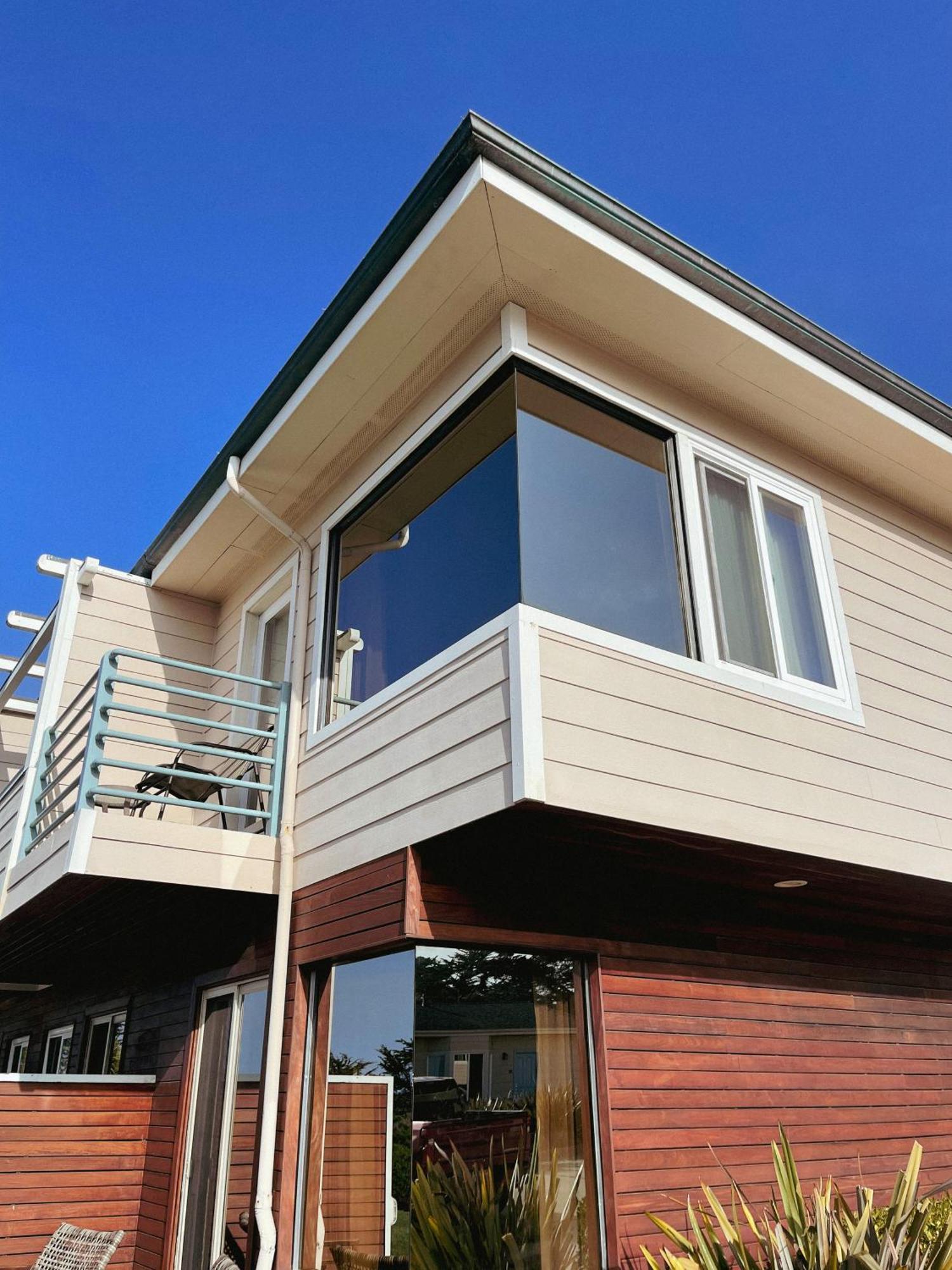 Cambria Landing Inn And Suites Esterno foto