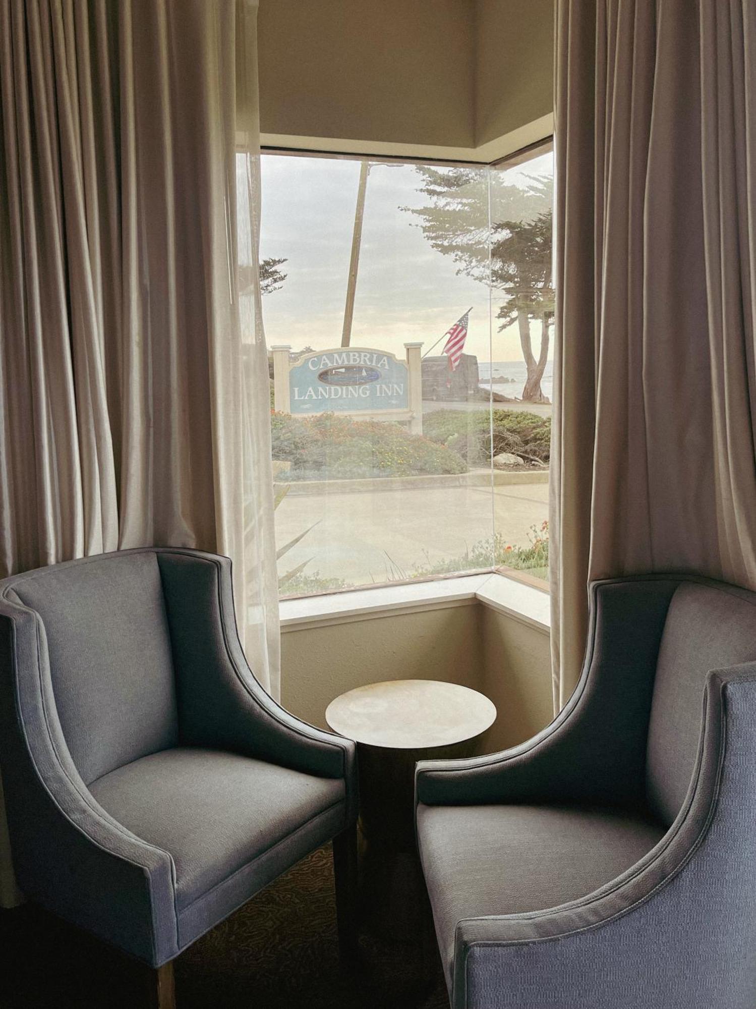 Cambria Landing Inn And Suites Esterno foto